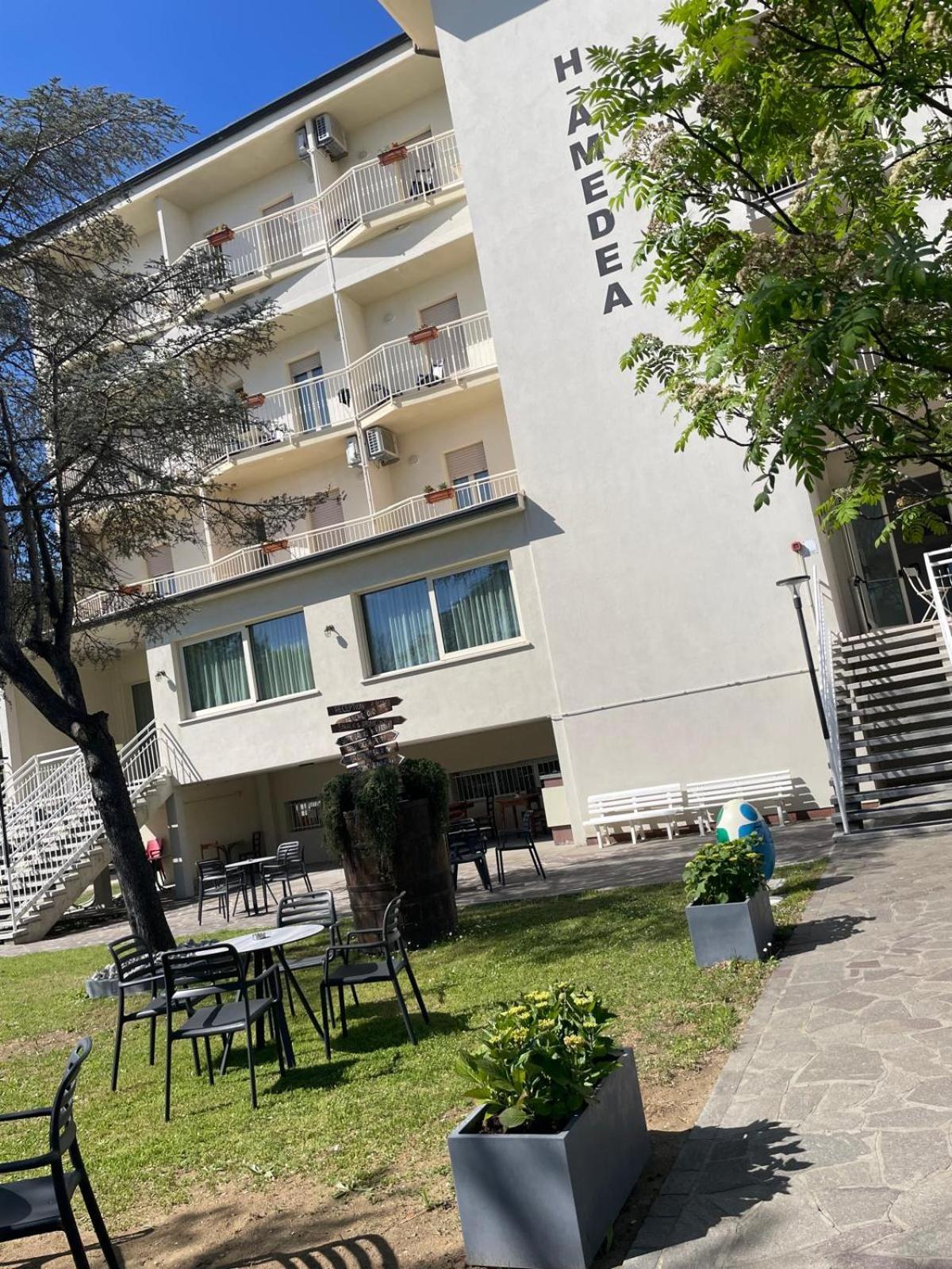 Hotel Amedea Cervia Exterior photo