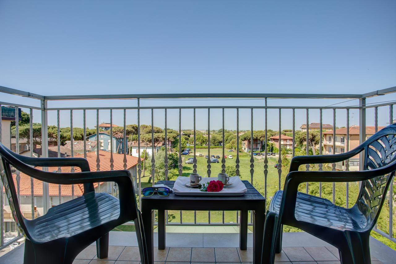 Hotel Amedea Cervia Exterior photo
