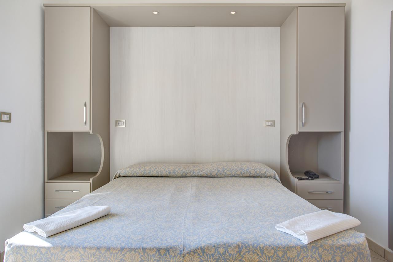 Hotel Amedea Cervia Exterior photo